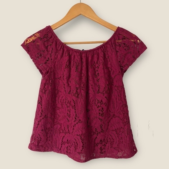 Dynamite Off-The-Shoulder Lace Top - Picture 1 of 8